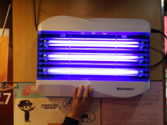 粘捕式灭蝇灯图2